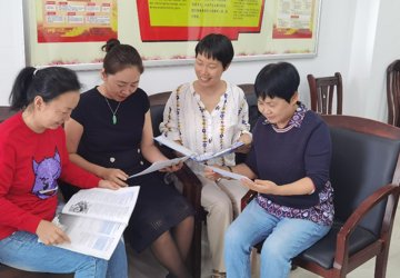 为了更好地展示页面效果