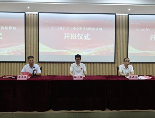 为了更好地展示页面效果